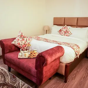  Bed & Breakfast The Village